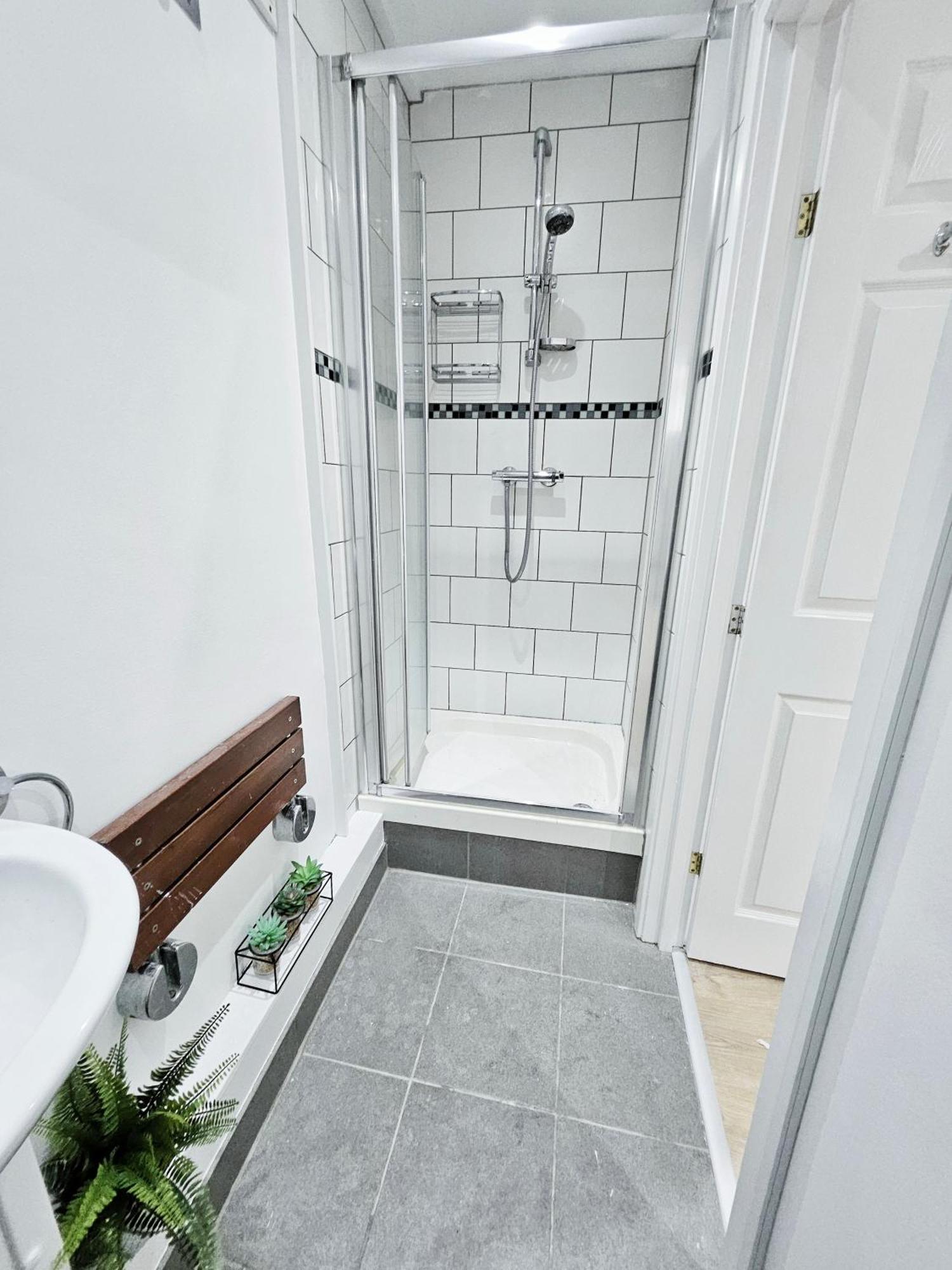 Gdy1 - The Green Dragon Apartment Londra Esterno foto